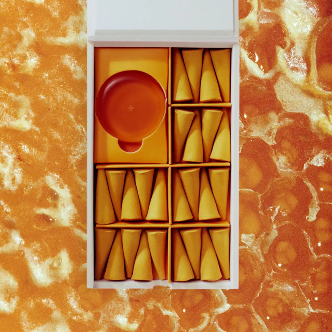 "Happy" ripple* Räucherkegel