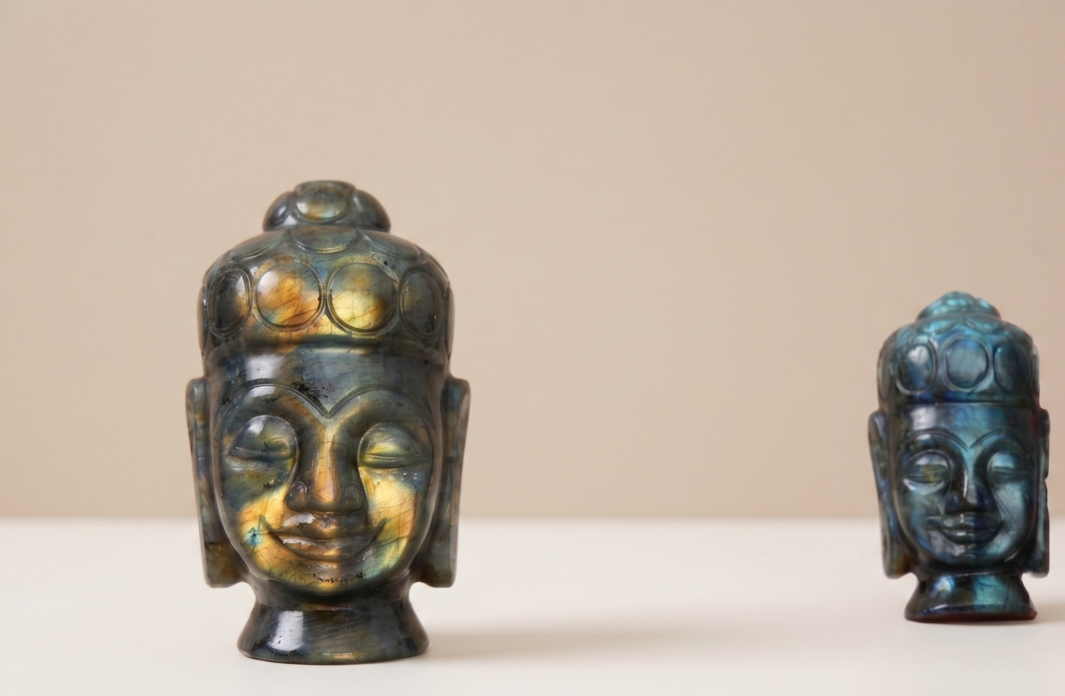 Labradorit Buddhakopf