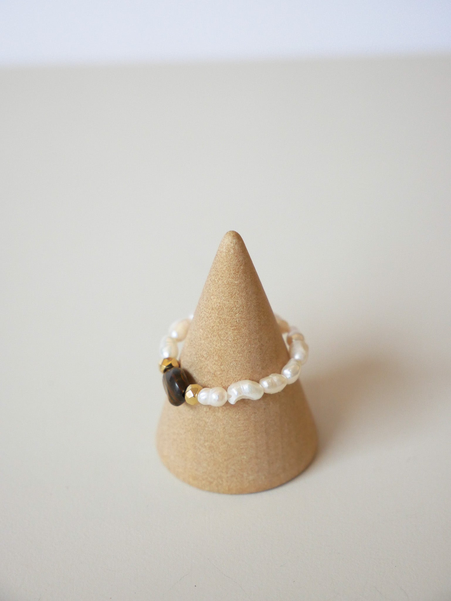 Stretchring Tigerauge "Golden Pearl"